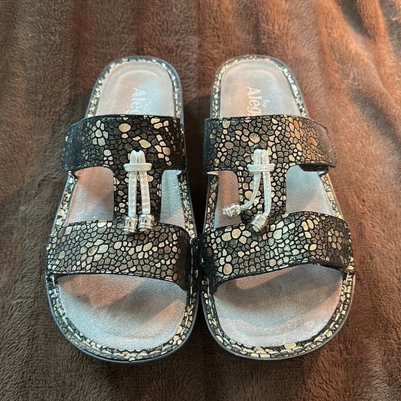 ALGERIA Pen-780-X Black and Silver Sandal Sz 40 (9.5-10) - Picture 2 of 13